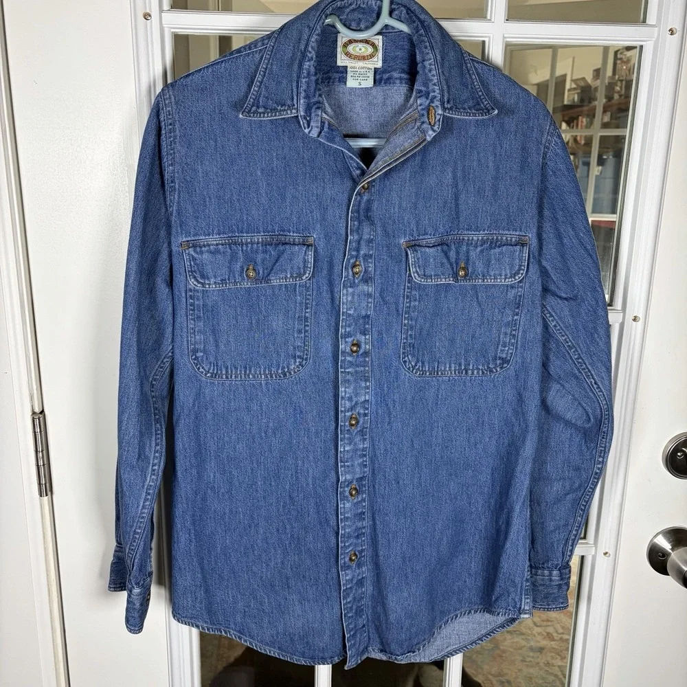 Vintage Banana Republic Denim Shirt Size Small USA 100% Cotton Workwear Button